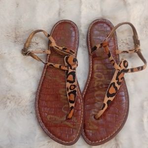 Sam Edelman thong sandals in great condition. Pre-owned with some wear #11